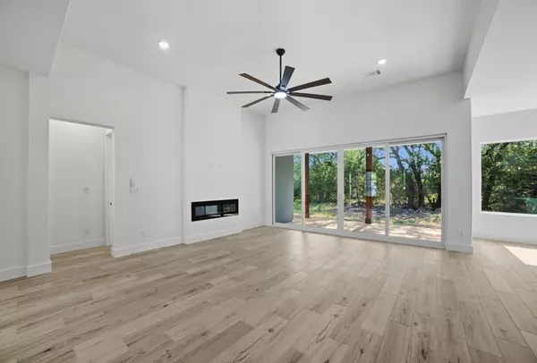 Burnet, TX 78611,226 Sunday DR