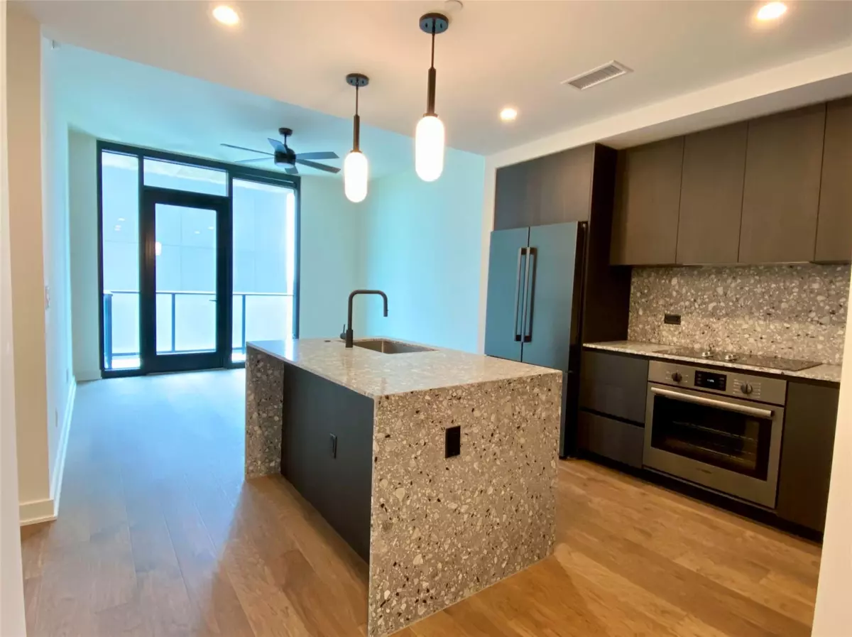 Austin, TX 78701,84 East Ave #1507