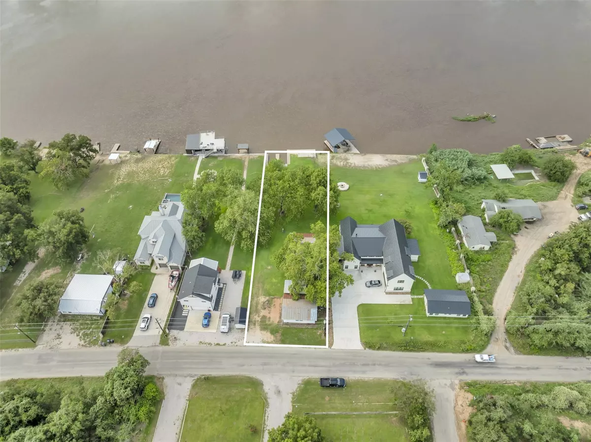 Kingsland, TX 78639,2622 River Oaks DR