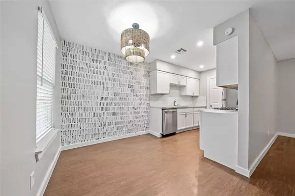 2415 Burleson CT #B, Austin, TX 78741