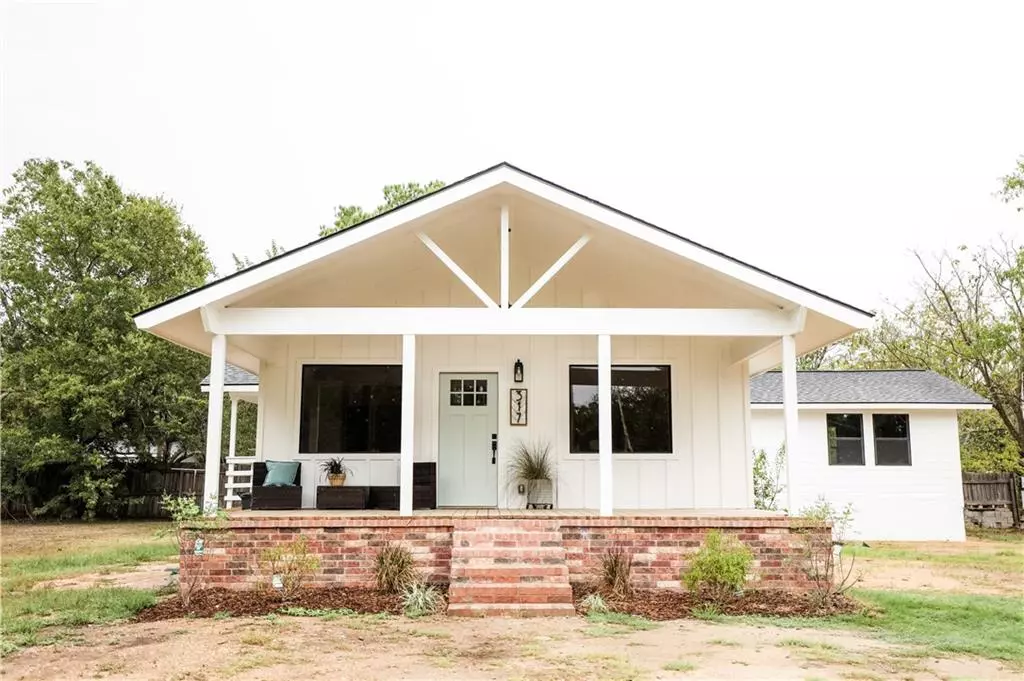 Lexington, TX 78947,317 Avenue E