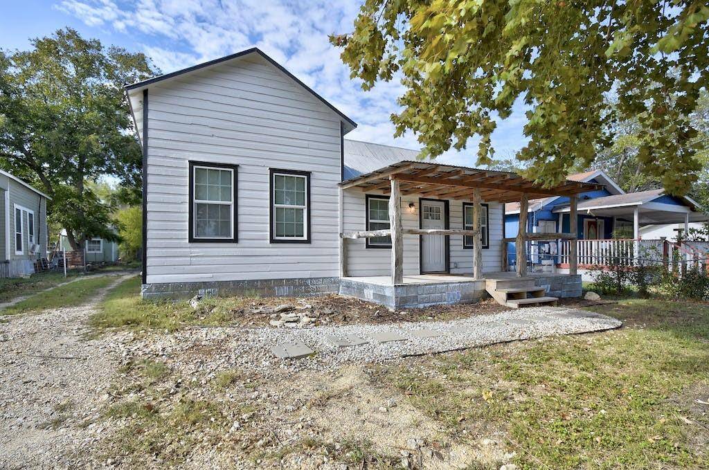 223 Bergfeld Ave, New Braunfels, TX 78130