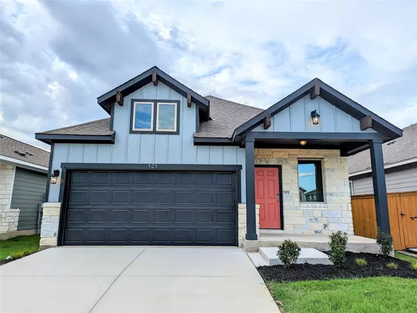 121 Drifter LN, Jarrell, TX 76537