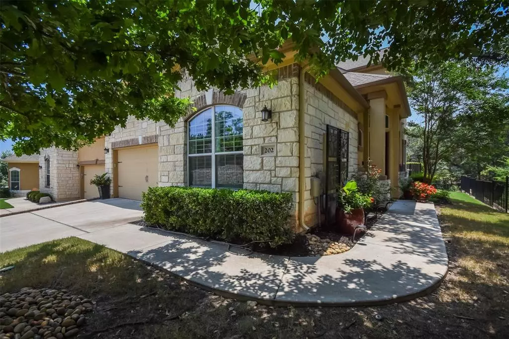 Austin, TX 78734,202 Darwins WAY