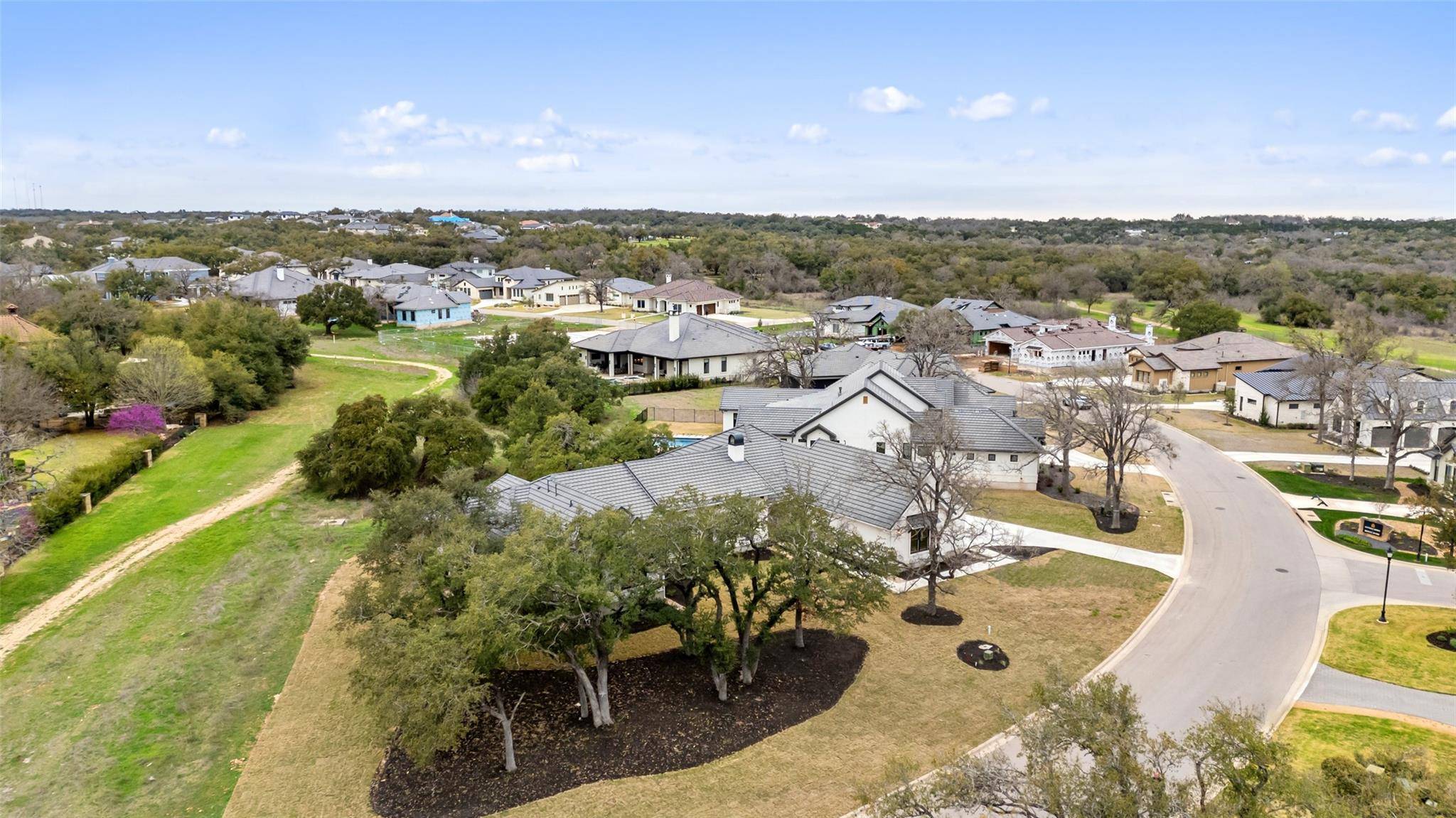 811 Cimarron Hills TRL W, Georgetown, TX 78628