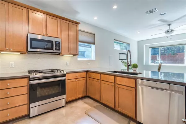 Austin, TX 78704,3505 Villa CT #11