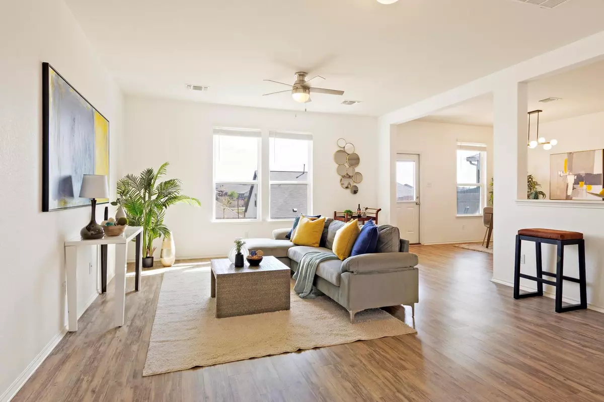 Buda, TX 78610,217 Boxwood DR