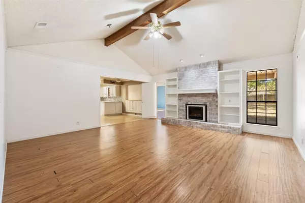 Austin, TX 78729,13506 Paddington CIR