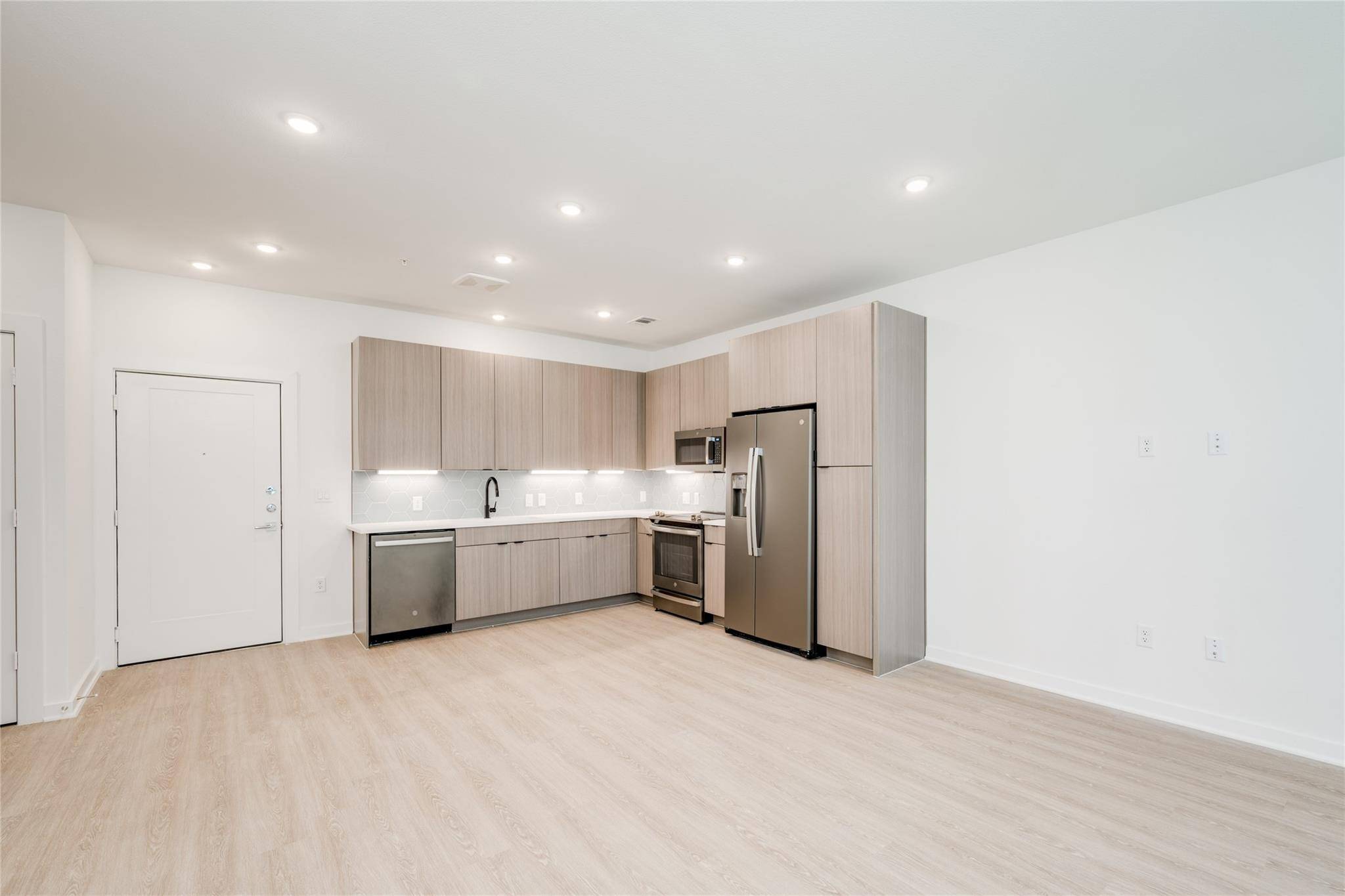 Austin, TX 78745,4802 S Congress Ave #121