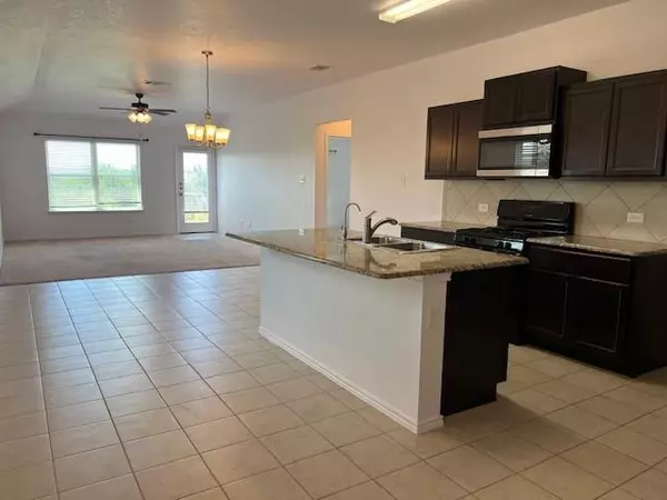 San Marcos, TX 78666,174 Lake Glen