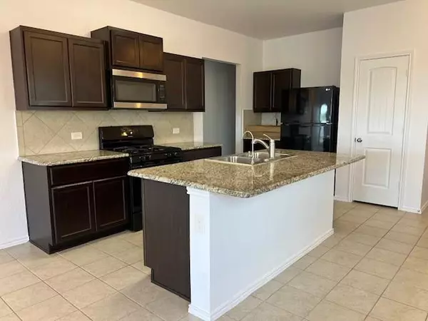San Marcos, TX 78666,174 Lake Glen