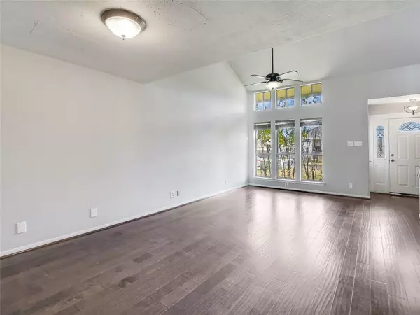 Meadowlakes, TX 78654,140 Marion ST