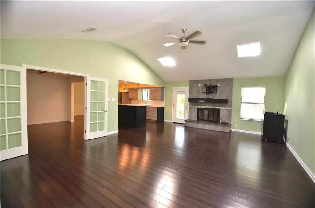 New Braunfels, TX 78130,948 Springhill DR