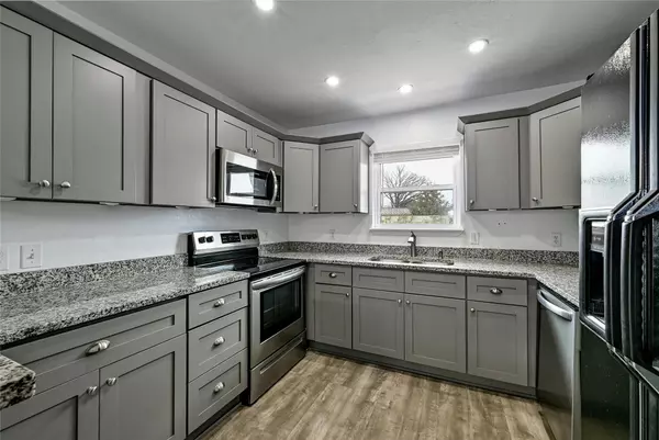 Kingsland, TX 78639,5306 Bedford