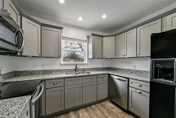 Kingsland, TX 78639,5306 Bedford