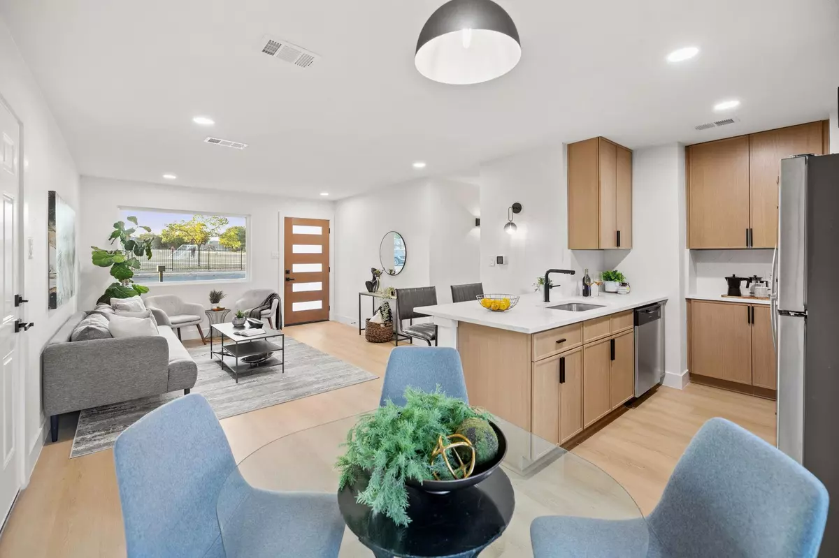 Austin, TX 78745,6107 Cougar DR