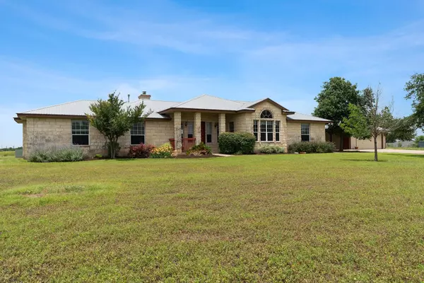 400 Hyview LN, Hutto, TX 78634