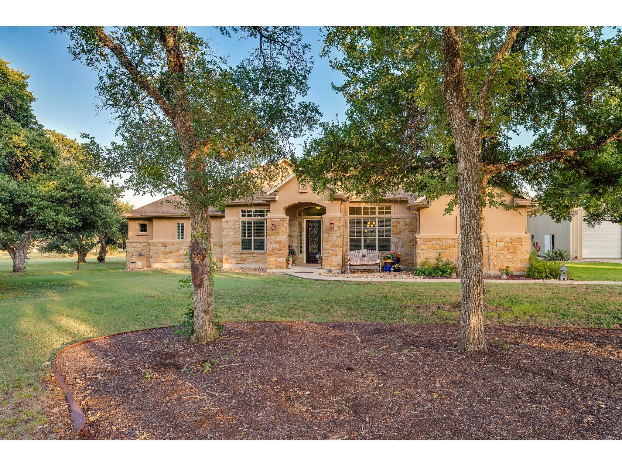 30201 LIVE OAK TRL, Georgetown, TX 78633