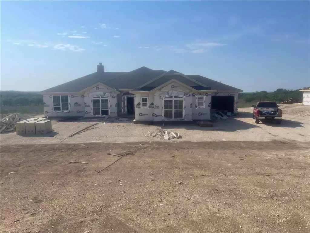 Kempner, TX 76539,301 County Road 3152