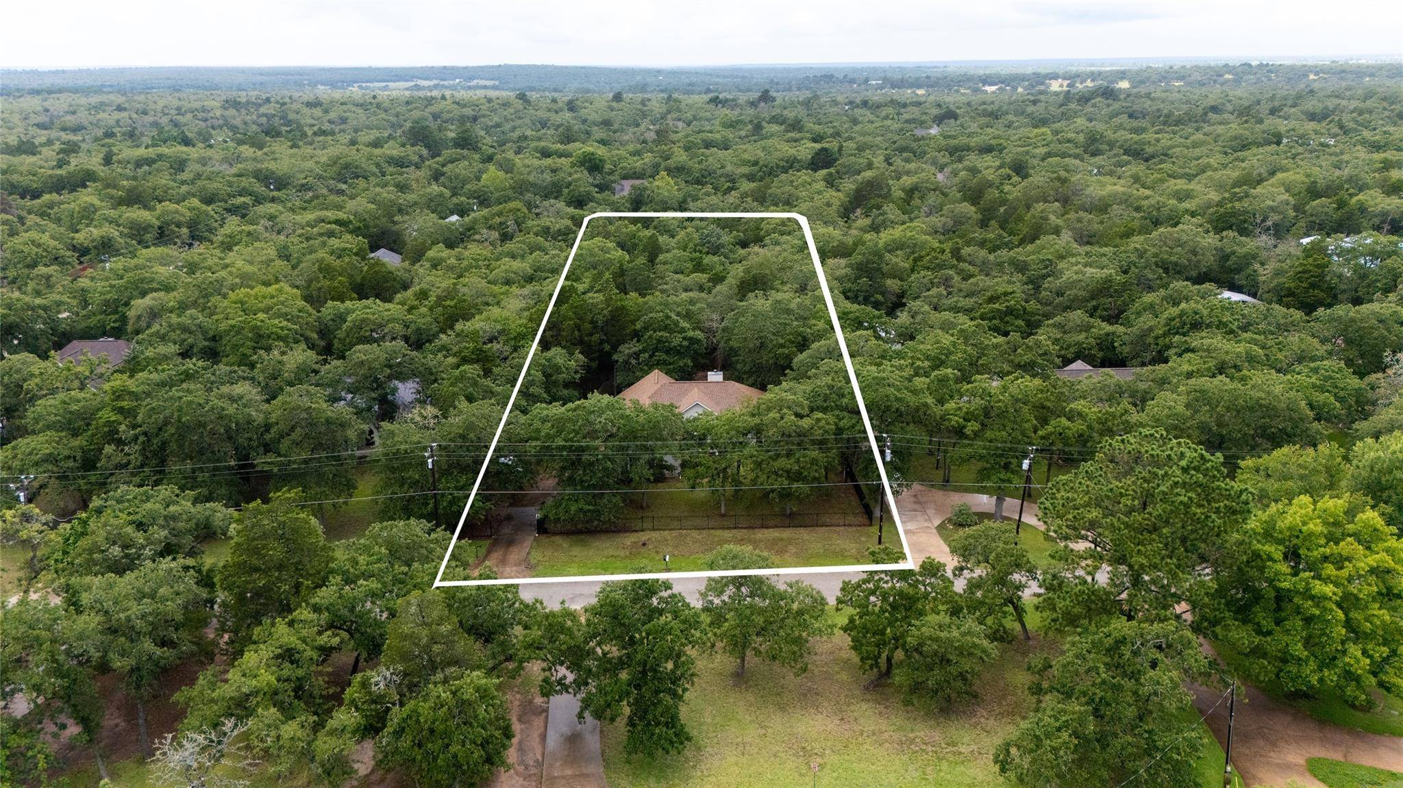 230 Cedar Hills DR, Elgin, TX 78621