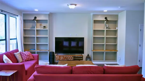 Round Rock, TX 78665,1050 Kenney Fort XING #16