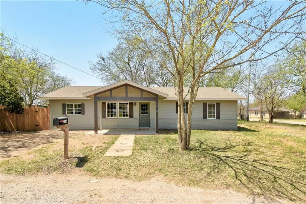 Burnet, TX 78611,216 Shady Oak ST