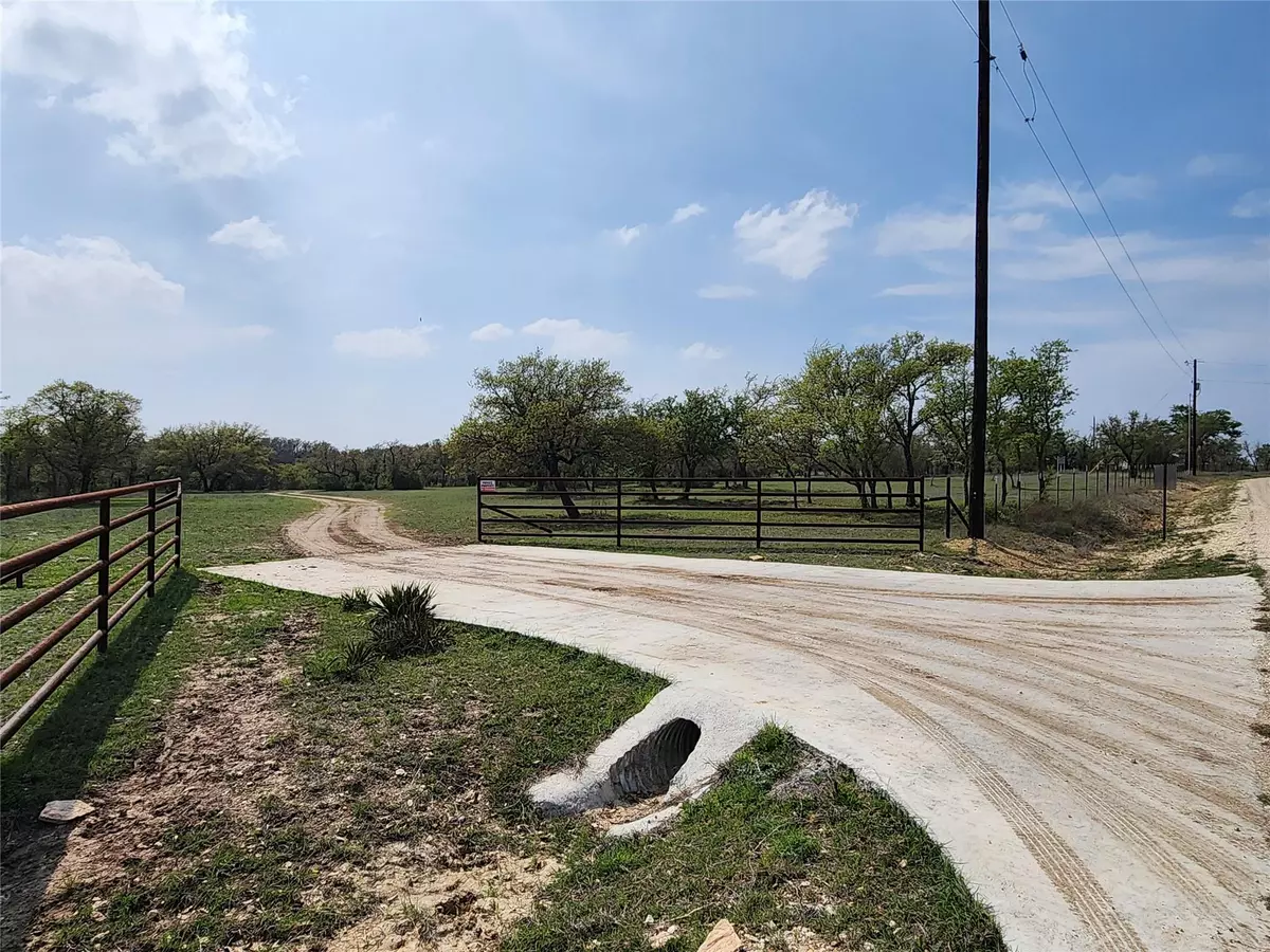 Briggs, TX 78608,212 Oak Glen LN