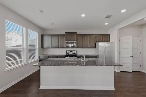 Austin, TX 78744,5801 Monmarte CV