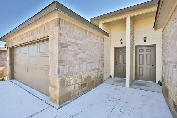 189 Joanne LOOP #A, Buda, TX 78610