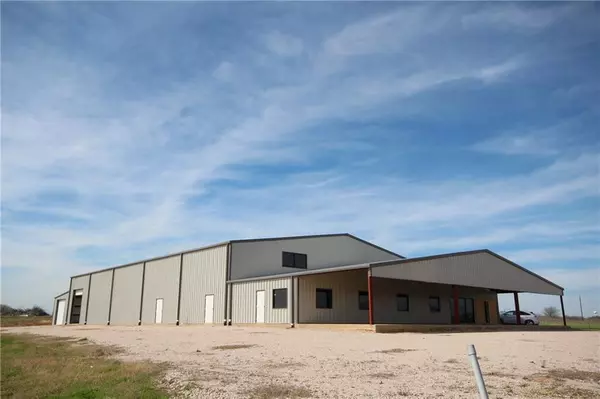 8403 N Highway 77,  Lexington,  TX 78947