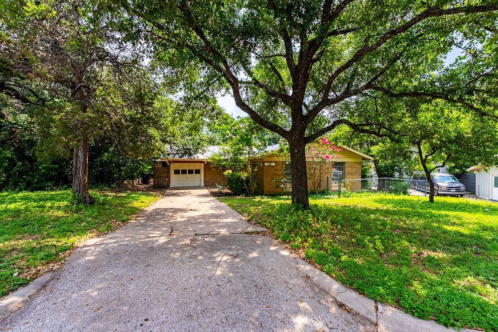 4601 Lennox DR, Austin, TX 78745