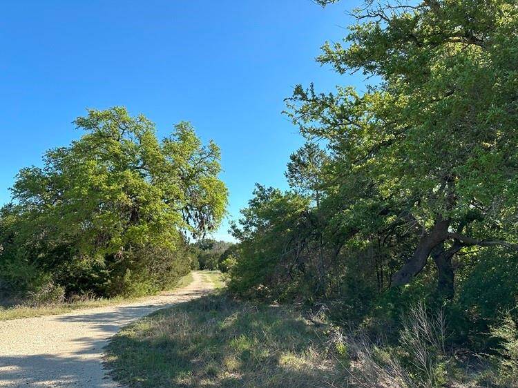 500 Thousand Oaks TRL, Liberty Hill, TX 78641