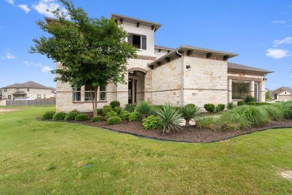 130 Groesbeck LN, Leander, TX 78641