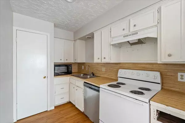 San Marcos, TX 78666,906 N Lbj DR #4