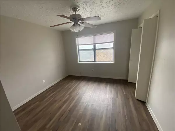 San Marcos, TX 78666,906 N Lbj DR #4