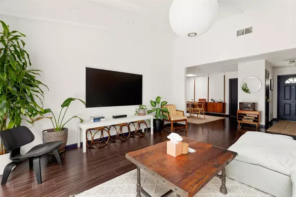 Austin, TX 78745,705 Battle Bend BLVD