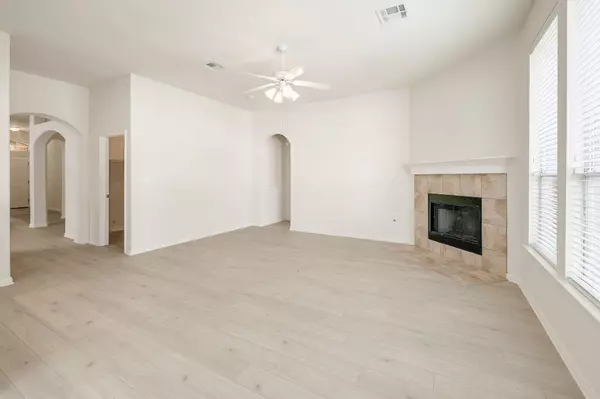 Round Rock, TX 78665,1016 Mesquite Hollow PL