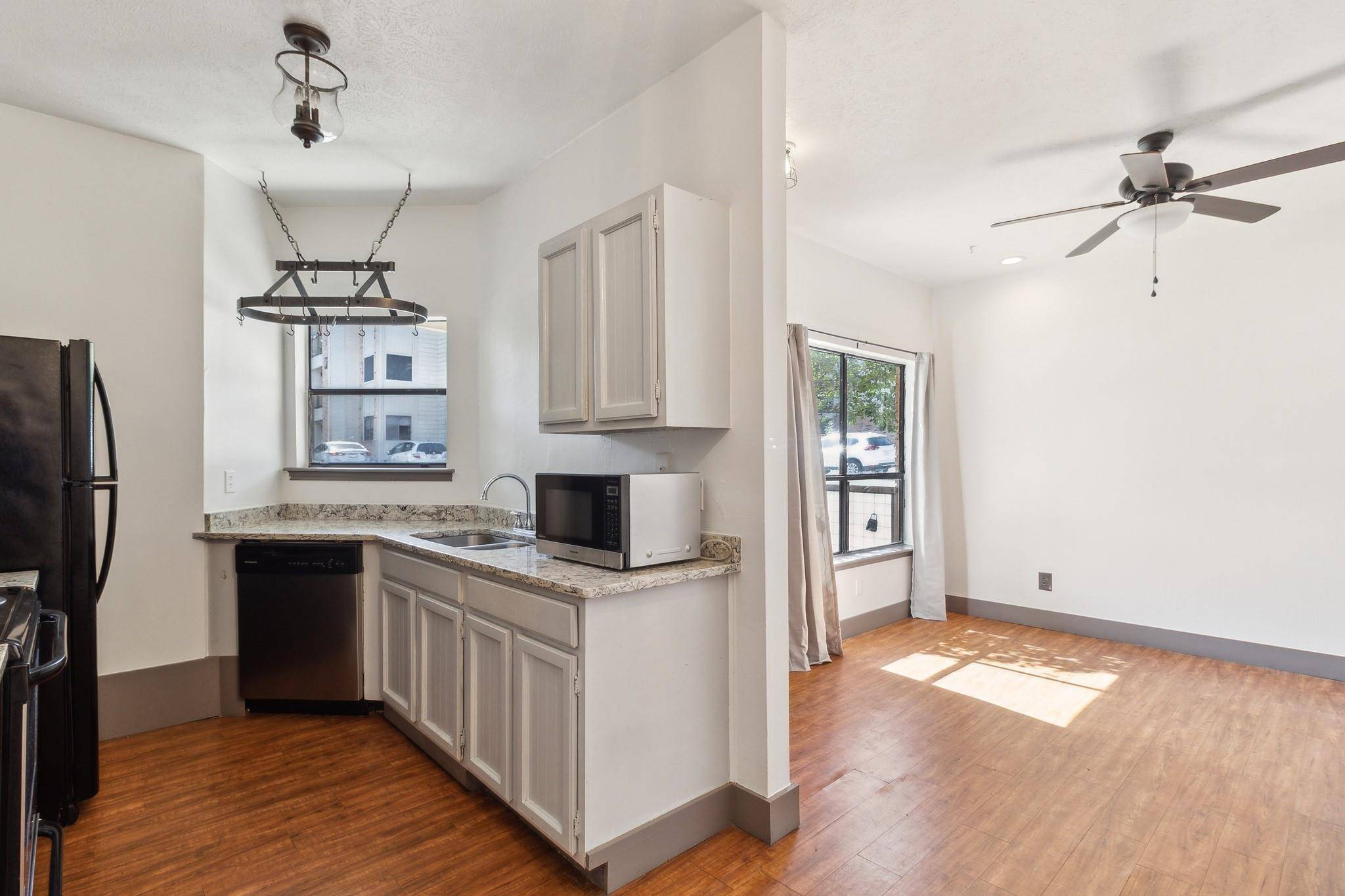 San Marcos, TX 78666,421 W San Antonio ST #H1