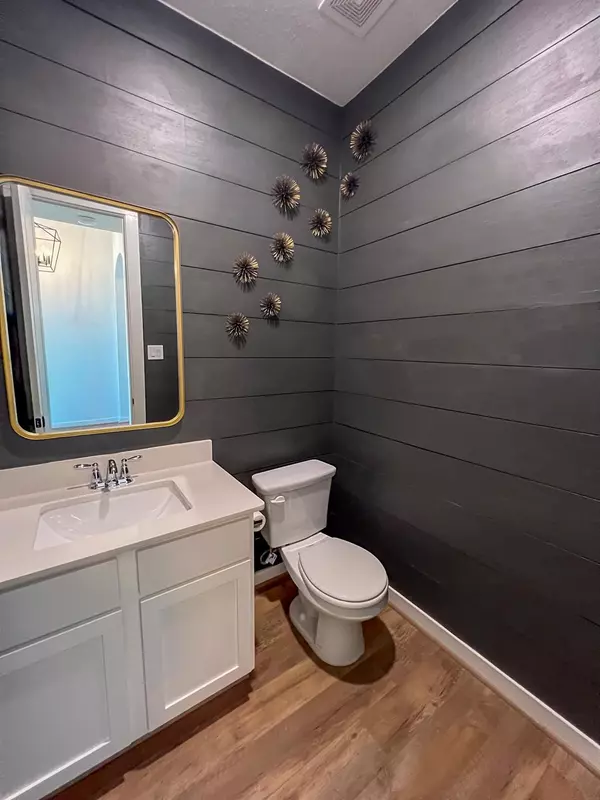 Lago Vista, TX 78645,7615 Desert Needle DR