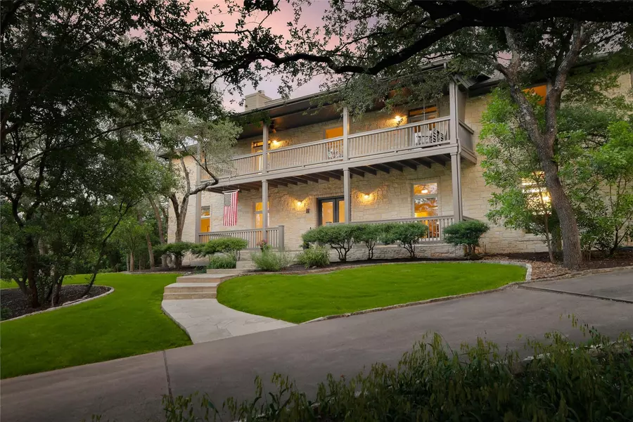 103 Woodview CT, West Lake Hills, TX 78746