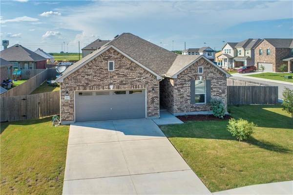 1601 Henbit LN, Lockhart, TX 78644