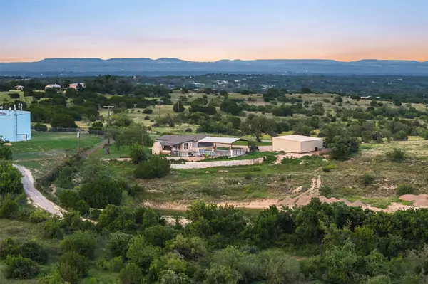 Lampasas, TX 76550,2989 Fm 580 E