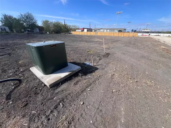 Granger, TX 76530,704 E Pecan ST