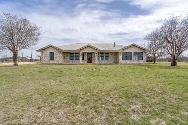 651 C Bud Stockton LOOP,  Jarrell,  TX 76537