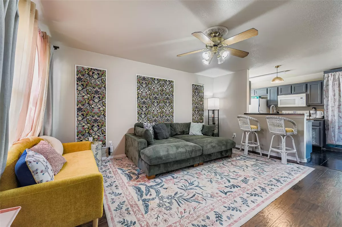 Dripping Springs, TX 78620,930 Panorama DR