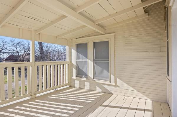 715 Porter ST #3, Taylor, TX 76574