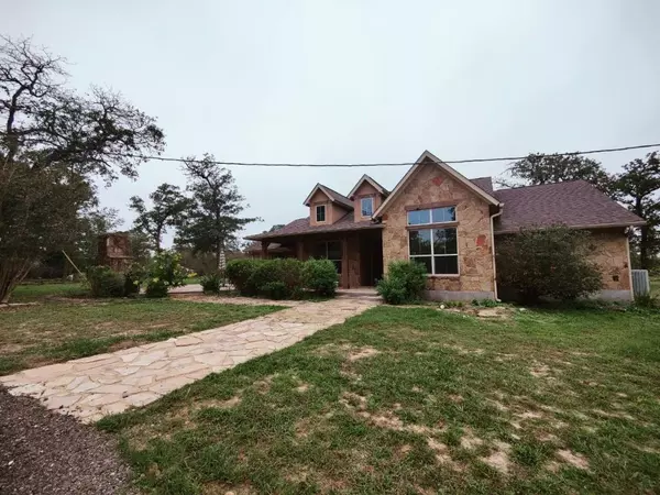 162 Hook Em Horns DR, Paige, TX 78659