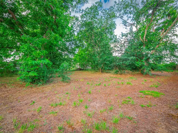 Taylor, TX 76574,3104 S Main ST