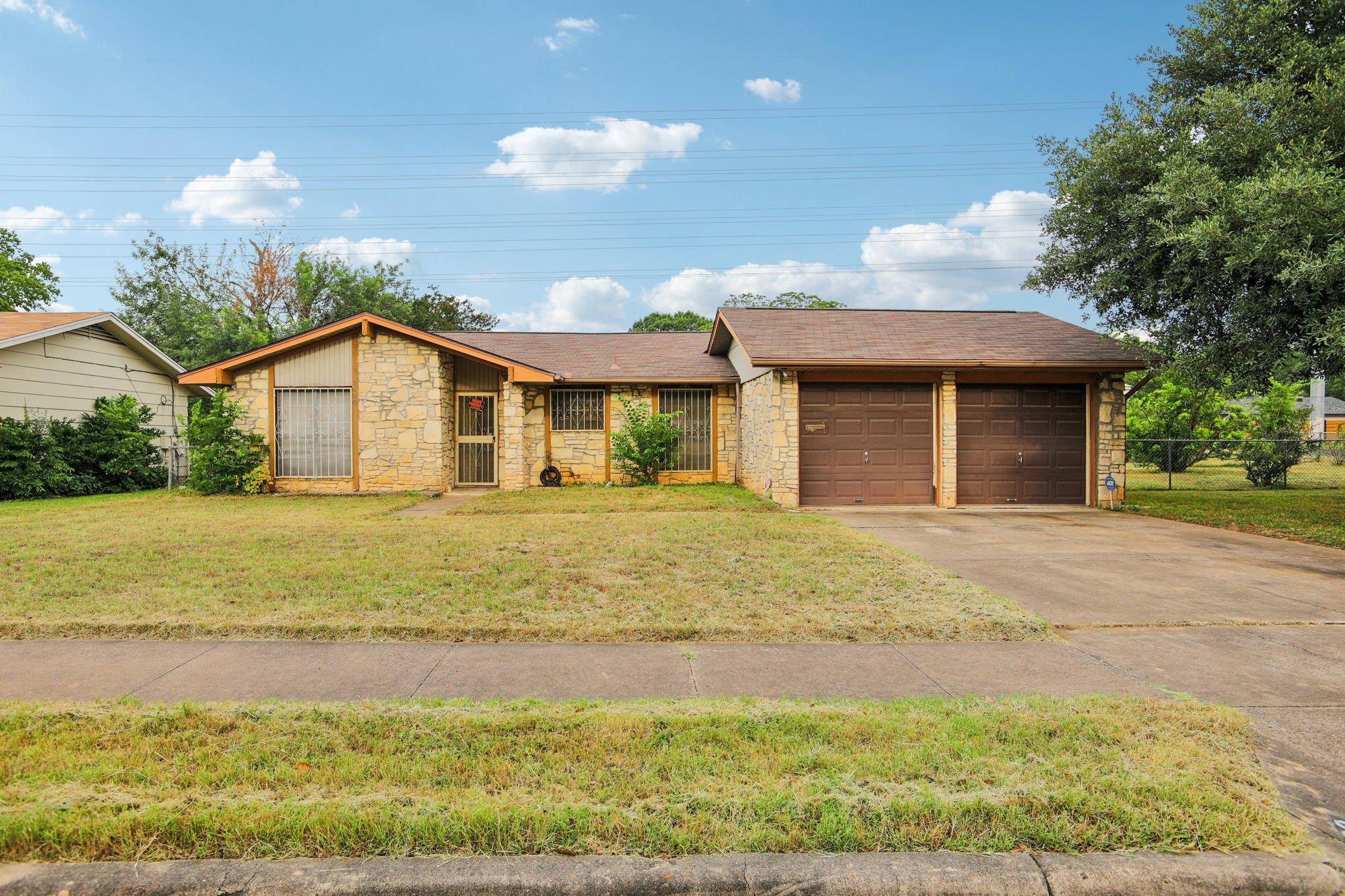5400 Salem Hill DR, Austin, TX 78745