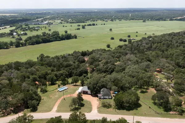 Smithville, TX 78957,178 Ann Powell RD